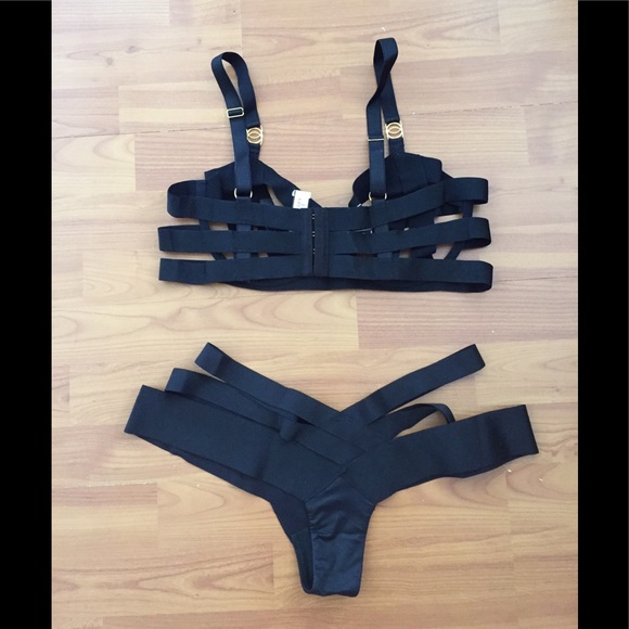 NEW VICTORIA SECRET UNLINED BALCONET LINGERIE SET - Picture 2 of 4